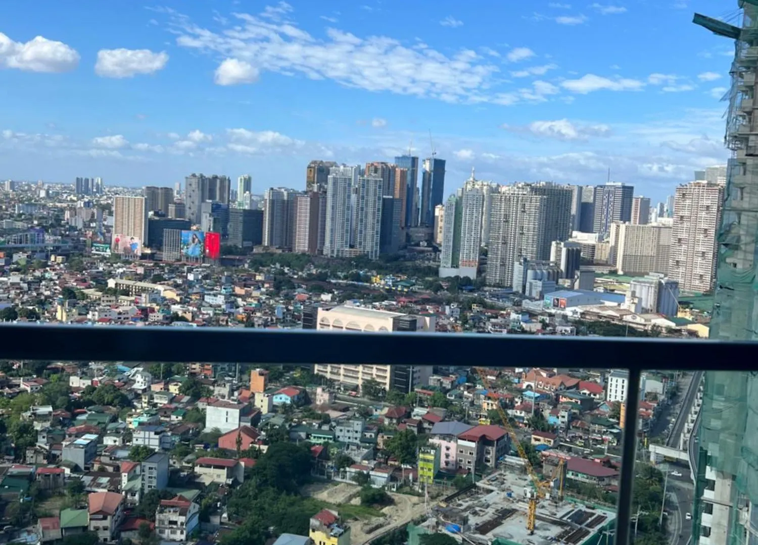 Cozy 1 Bedroom Condo In Uptown Bgc Manila Apartment
