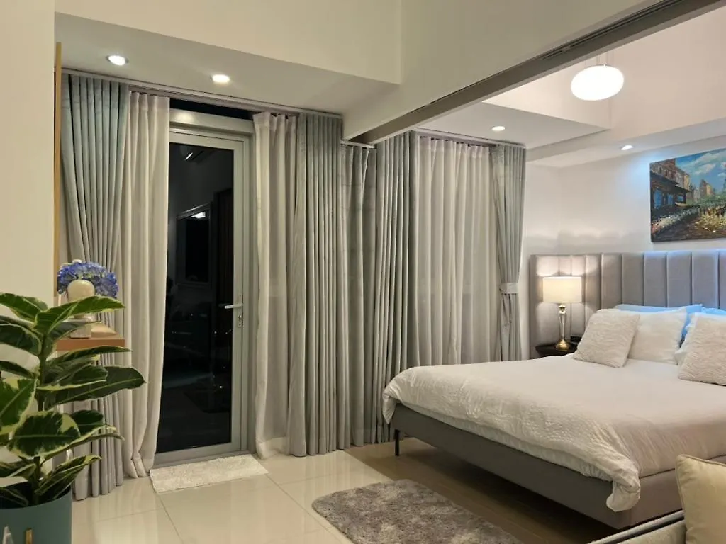 Cozy 1 Bedroom Condo In Uptown Bgc Manila